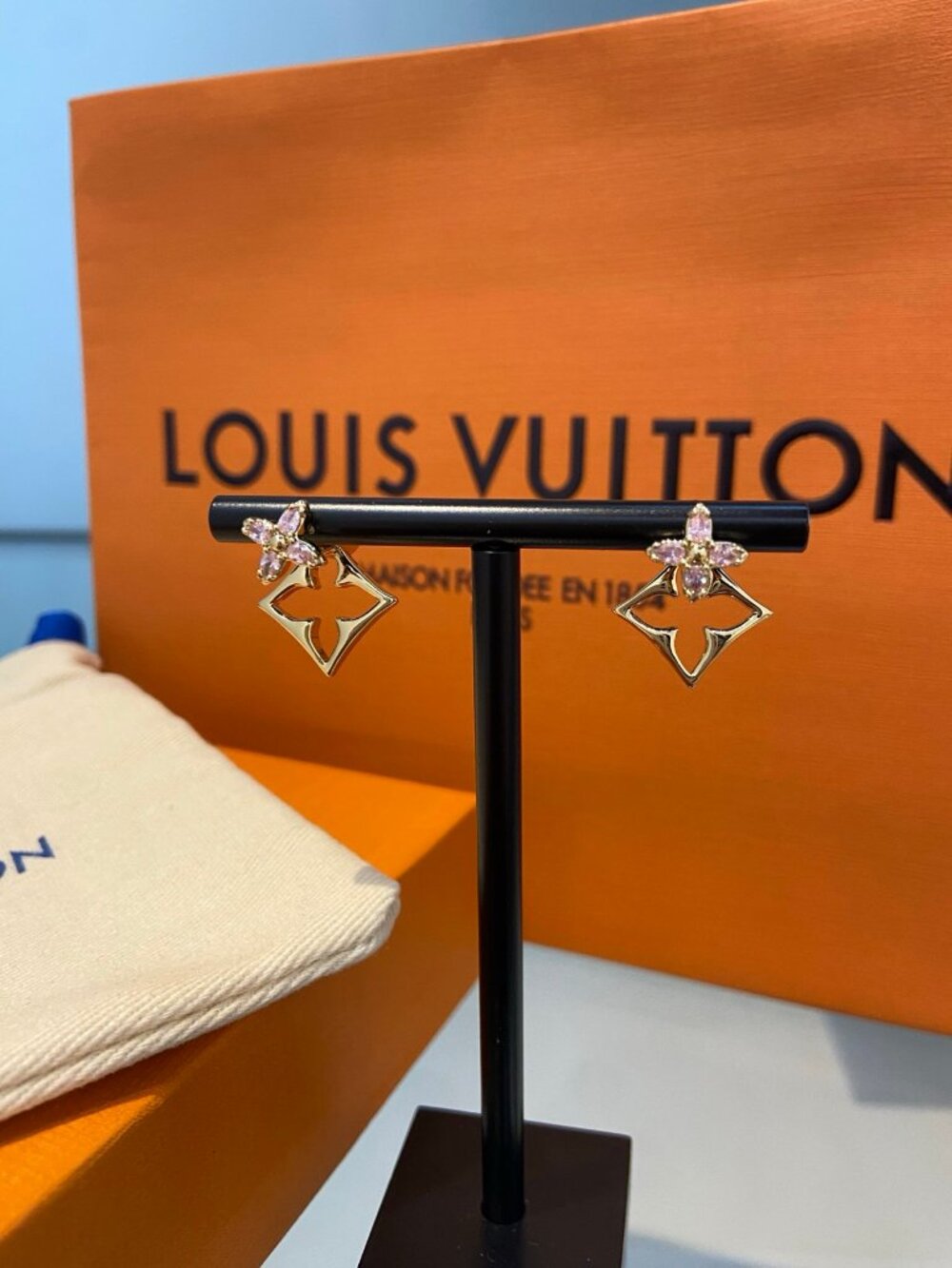 Louis Vuitton Gold-Tone Flower Convertible Stud Earring Set